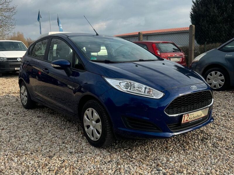 Blau Gebraucht 2016 Ford Fiesta Trend Kleinwagen | 7.999 € (Fairer Preis) - Bild 1/4