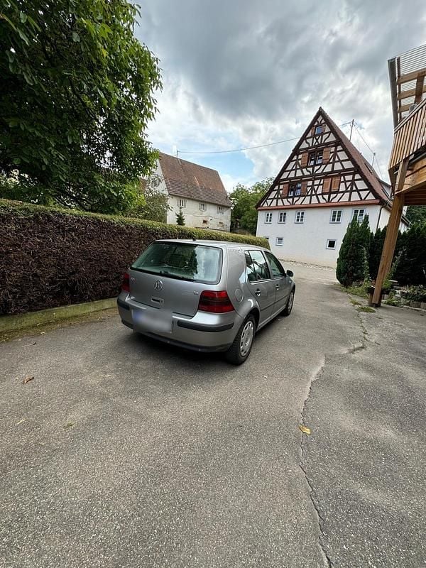Gebraucht VW Golf IV 101 PS (74 kW) 2002 Silber Kleinwagen