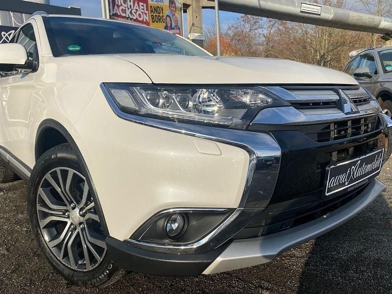 Gebraucht Mitsubishi Outlander Top 150 PS (110 kW) 2016 Weiß SUV