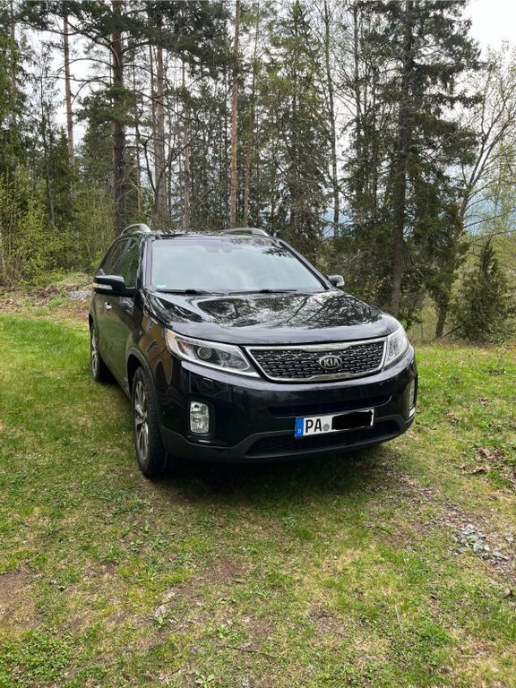 Schwarz Gebraucht 2014 Kia Sorento Platinum Edition SUV | 12.590 € (Fairer Preis) - Bild 1/4
