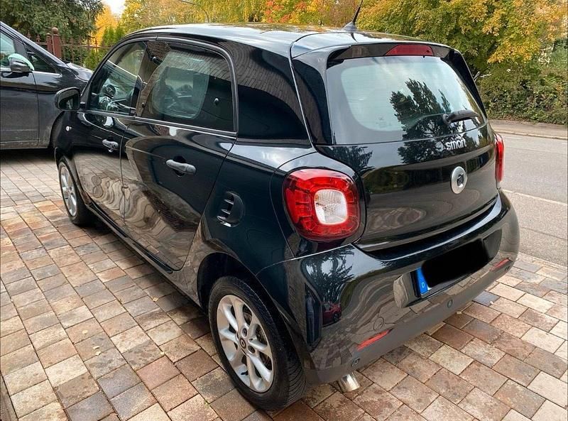 Gebraucht Smart ForFour Passion 90 PS (66 kW) 2019 Schwarz Kleinwagen