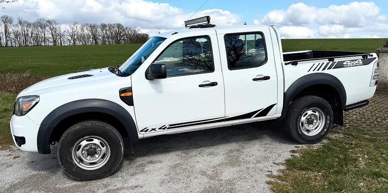 Gebraucht Ford Ranger XLT 143 PS (105 kW) 2011 Weiß Pickup