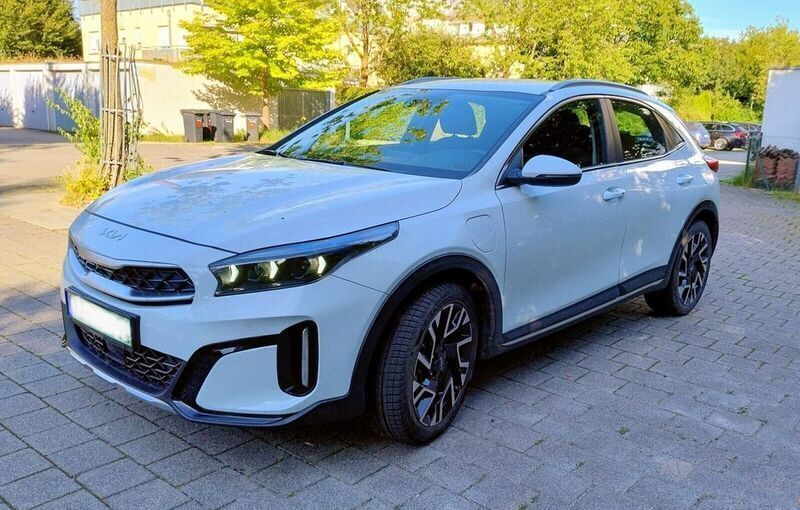 Weiß Gebraucht 2022 Kia XCeed Vision SUV | 20.499 € (Guter Preis) - Bild 1/4