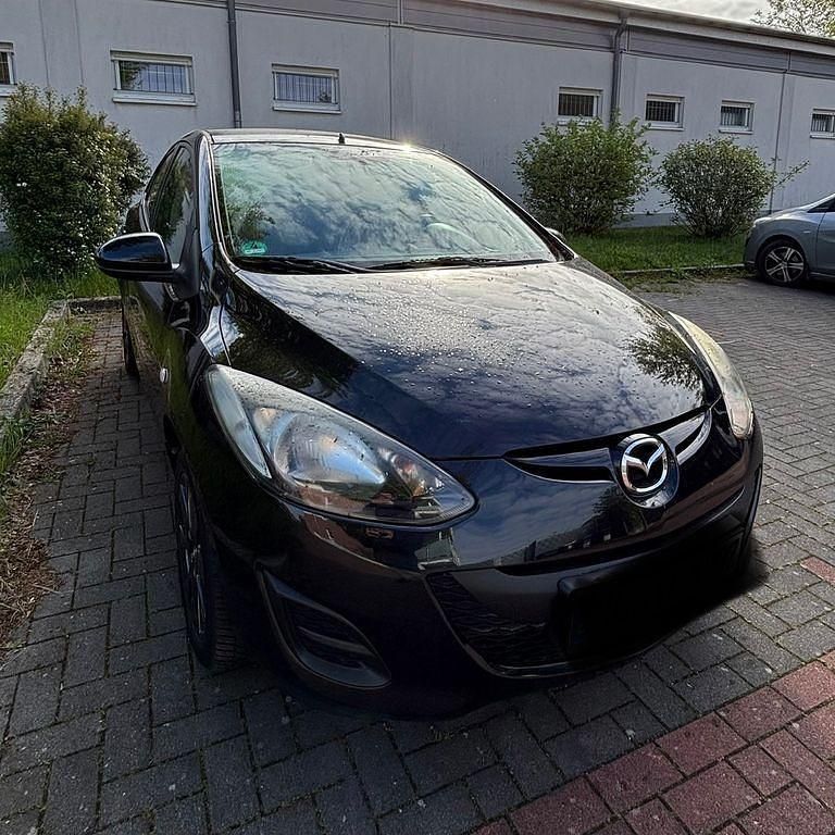 Second-hand Mazda 2 75 CP (55 kW) 2014 Negru Berlinǎ