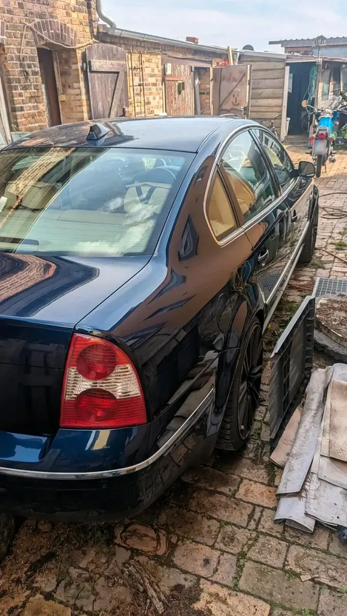 Gebraucht VW Passat 200 PS (147 kW) 2002 Blau Limousine