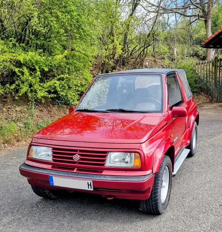Używany Suzuki Vitara 80 KM (58 kW) 1993 Czerwony Kabriolet