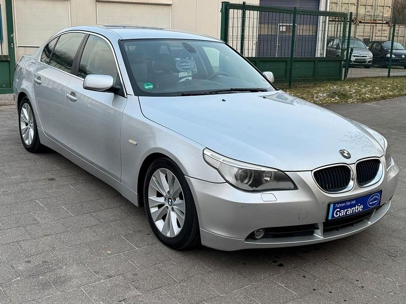 Gebraucht BMW 530 231 PS (169 kW) 2003 Silber Limousine