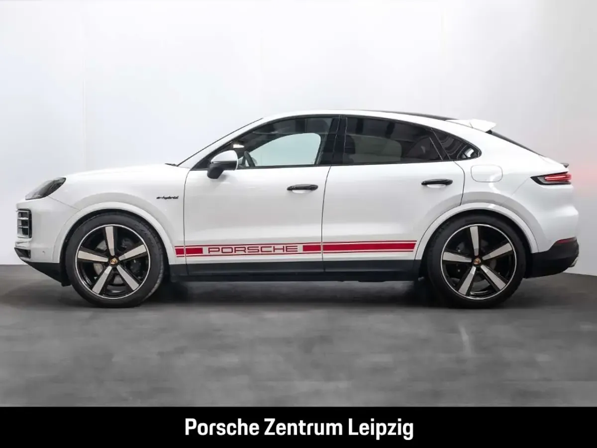 Gebraucht Porsche Cayenne 470 PS (345 kW) 2024 Weiss SUV