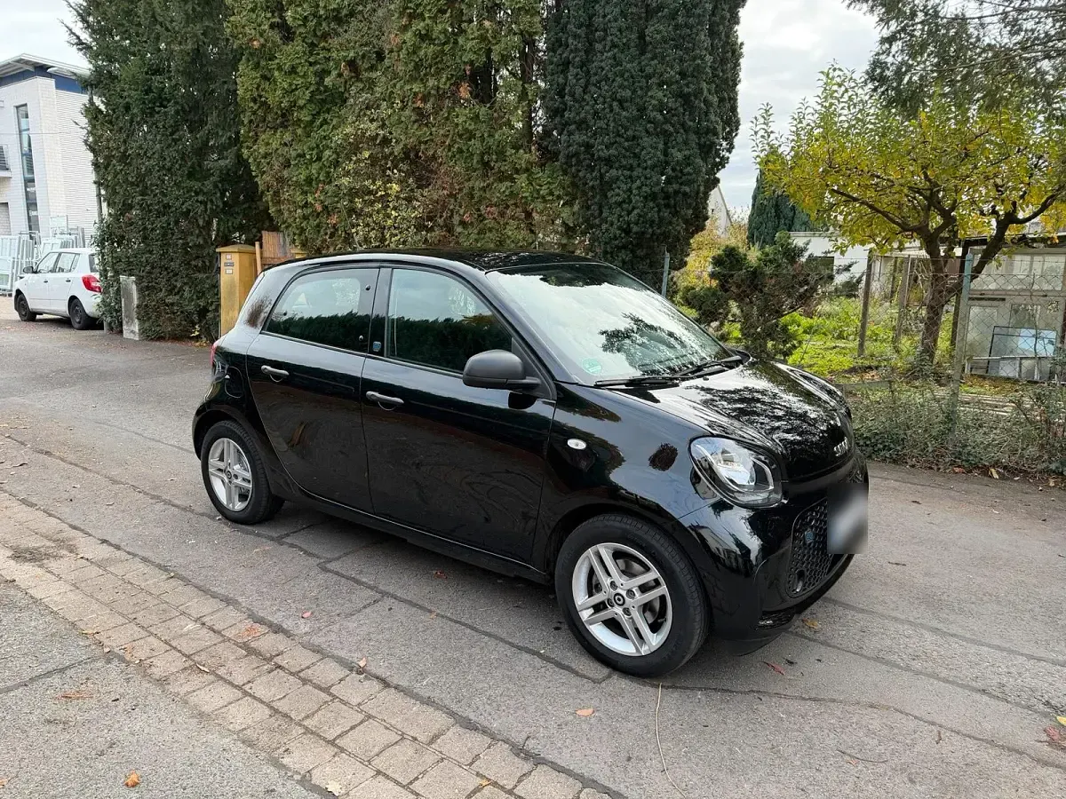 Gebraucht Smart ForFour Electric Drive 41 kW (56 PS) 2021 Schwarz Kleinwagen