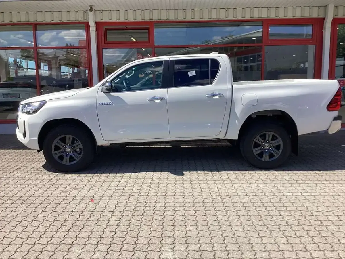 Neu Toyota HiLux Comfort 204 PS (150 kW) 2026 Other Pickup