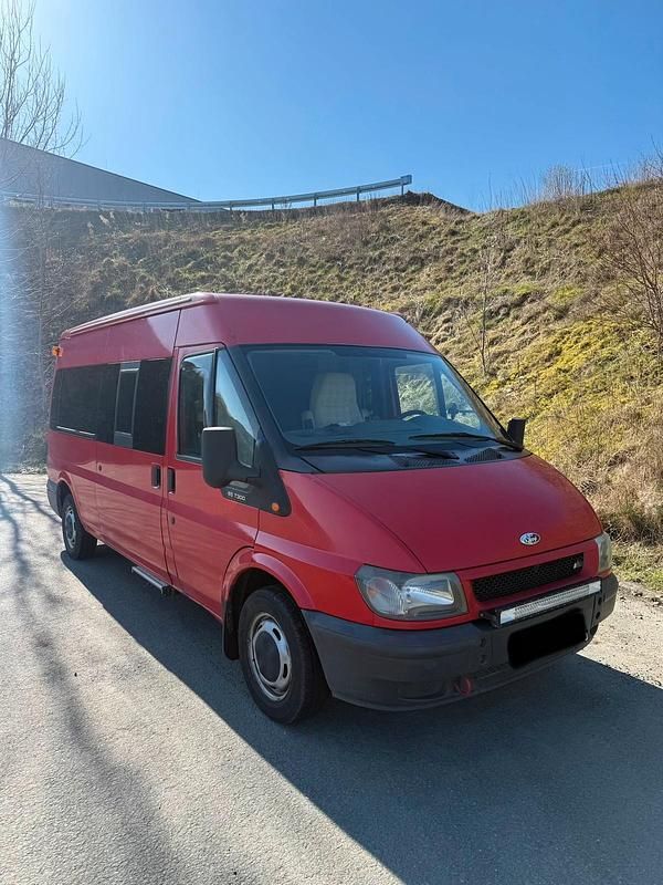 Second-hand Ford Transit 86 CP (63 kW) 2006 Roșu Monovolum