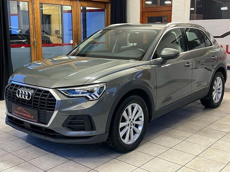 Grau Gebraucht 2020 Audi Q3 SUV | 27.999 € (Superpreis) - Bild 1/4