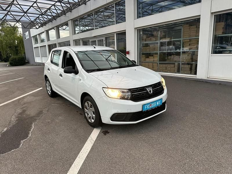 Weiß Gebraucht 2018 Dacia Sandero Kleinwagen | 3.000 € (Superpreis) - Bild 1/4