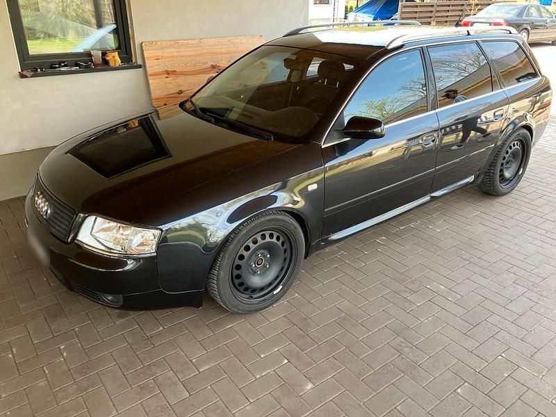 Usado Audi A6 Performance 131 HP (96 kW) 2004 Preto Carrinha