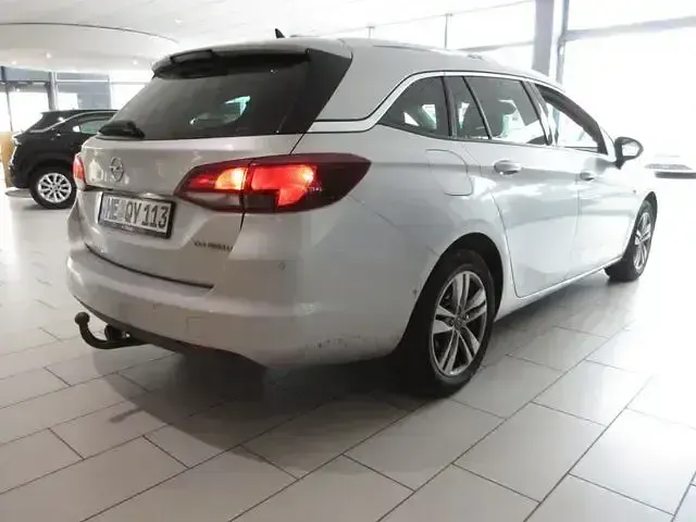 Gebraucht Opel Astra Innovation 110 PS (80 kW) 2019 Argonsilber metallic Kombi