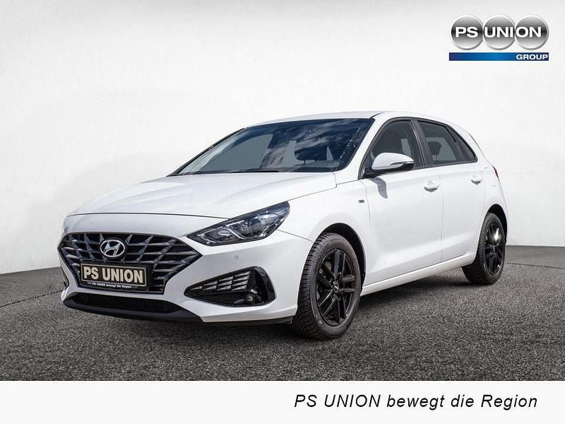 Gebraucht Hyundai i30 Trend 120 PS (88 kW) 2022 Limousine