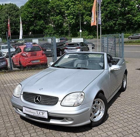 Silber Gebraucht 2002 Mercedes SLK230 Cabrio | 2.490 € (Superpreis) - Bild 1/4