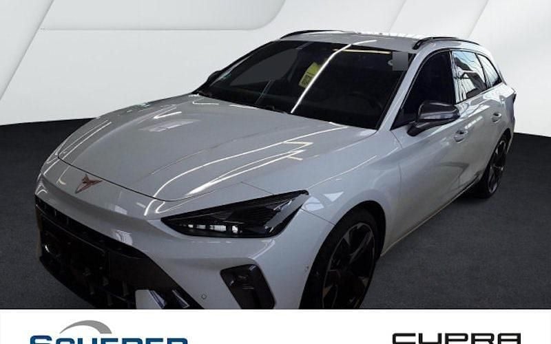 Weiß Gebraucht 2025 Cupra Leon Kombi | 29.980 € (Guter Preis) - Bild 1/4