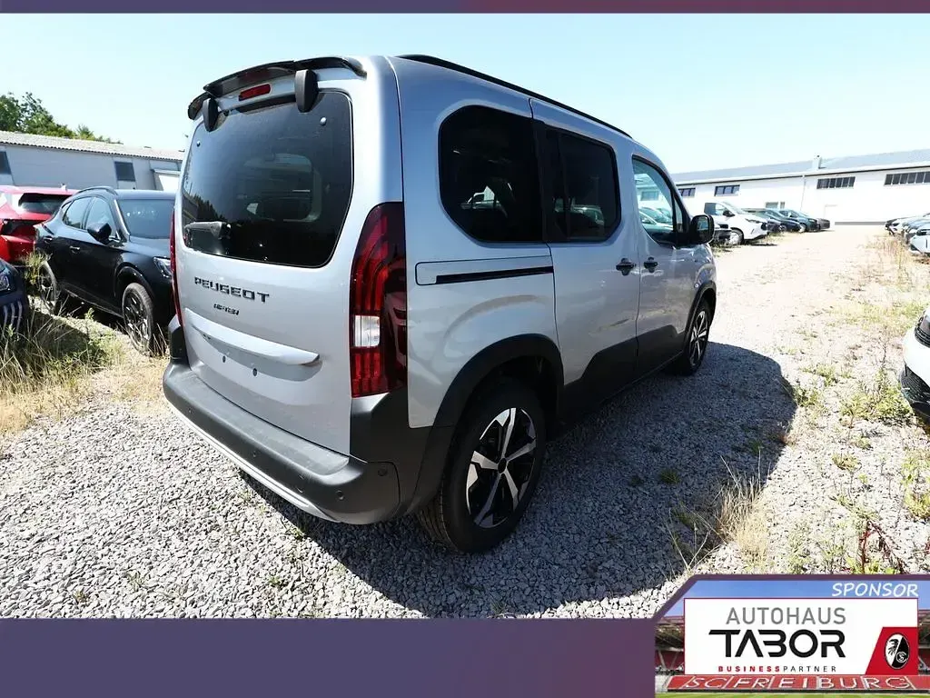 Neu Peugeot Rifter GT 131 PS (96 kW) 2026 Silber Van / Kleinbus