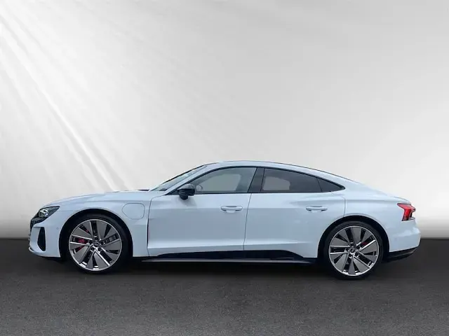 Gebraucht Audi e-tron GT quattro Premium 439 kW (598 PS) 2022 Suzukagrau metallic Limousine