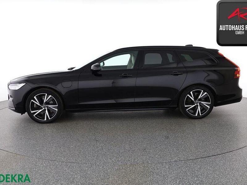 Second-hand Volvo V90 Plus 398 CP (292 kW) 2022 Negru Break