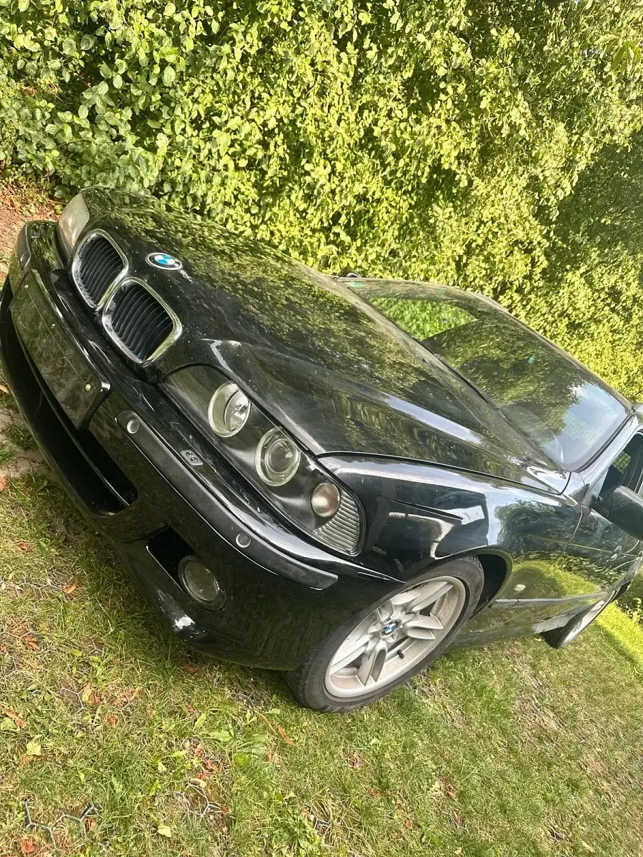 Gebraucht BMW 525 M Sport 192 PS (141 kW) 2002 Schwarz Kombi