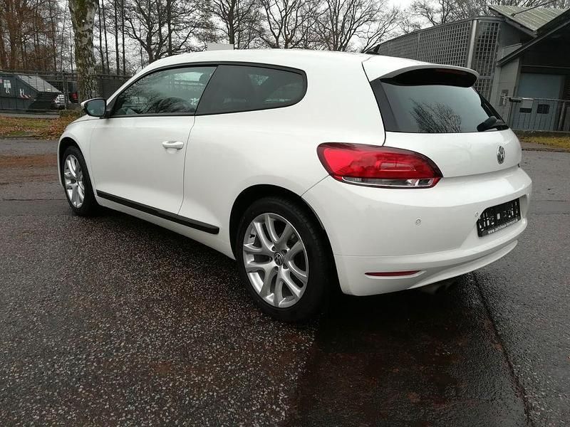 Gebraucht VW Scirocco 160 PS (117 kW) 2009 Weiß Coupé
