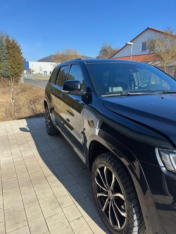 Gebraucht Jeep Grand Cherokee 250 PS (183 kW) 2019 Schwarz SUV