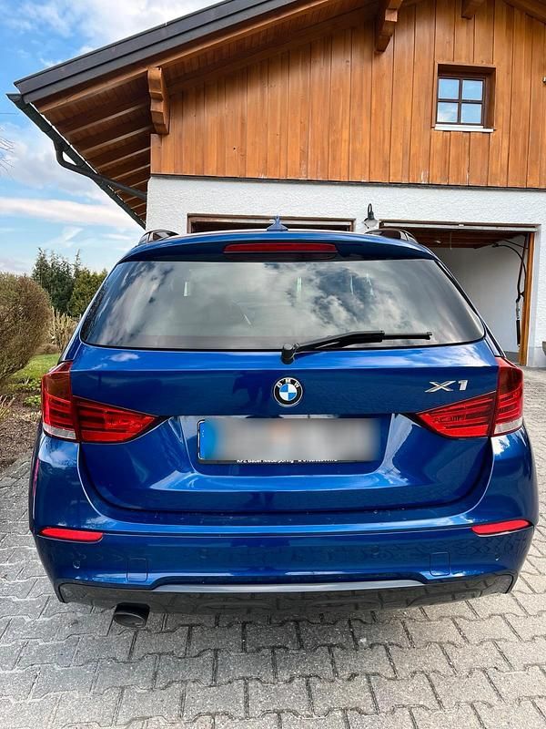 Gebraucht BMW X1 184 PS (135 kW) 2014 Blau SUV