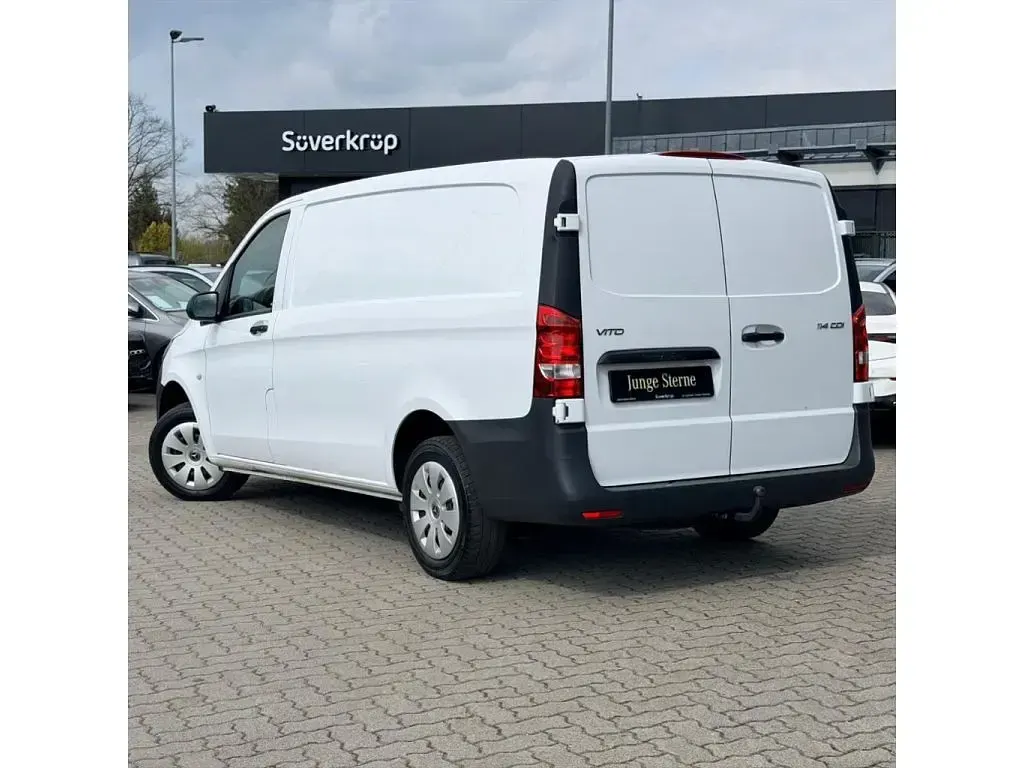 Gebraucht Mercedes Vito 136 PS (100 kW) 2023 Weiß arktikweiß Van