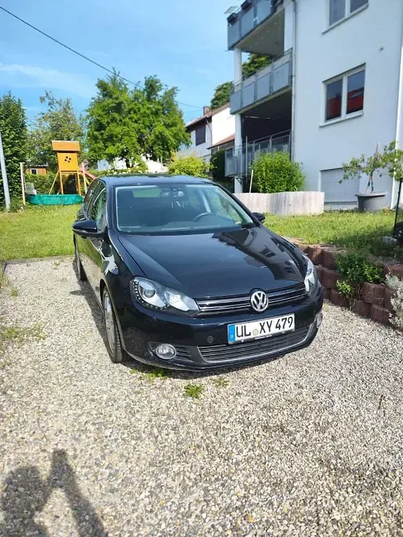 Gebraucht VW Golf VI Style 122 PS (89 kW) 2011 Schwarz Kleinwagen