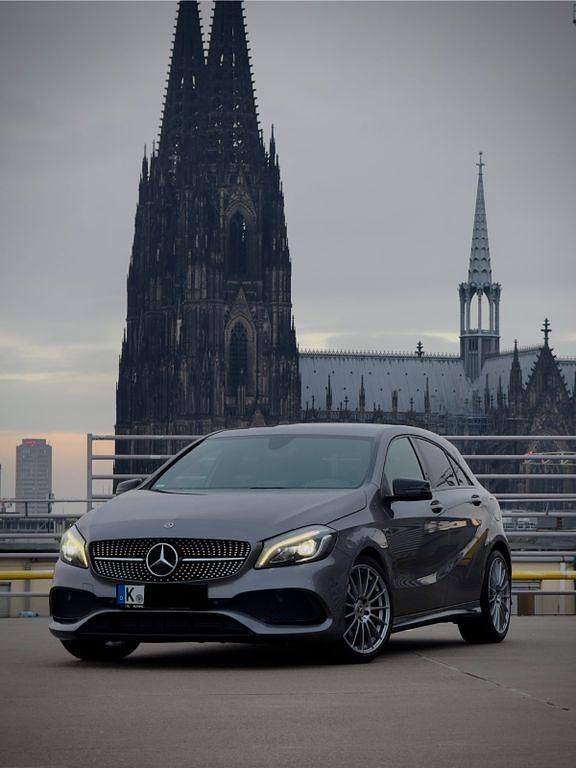 Gebraucht Mercedes A200 AMG 156 PS (114 kW) 2017 Grau Limousine