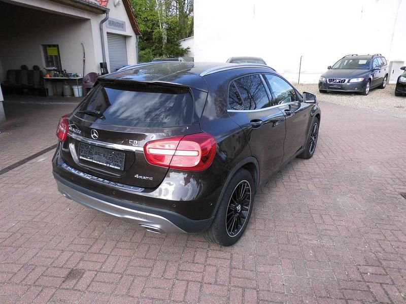 Occasion Mercedes GLA220 170 ch (125 kW) 2014 Marron SUV