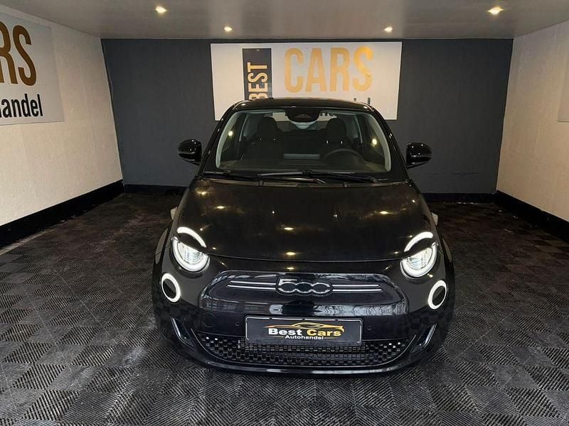 Gebraucht Fiat 500e 69 kW (95 PS) 2024 Schwarz