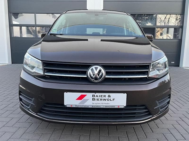 Gebraucht VW Caddy Maxi 125 PS (91 kW) 2018 Grün Van / Kleinbus
