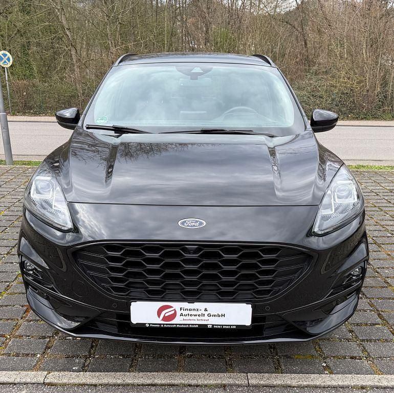 Gebraucht Ford Kuga ST-Line X 150 PS (110 kW) 2021 Schwarz SUV