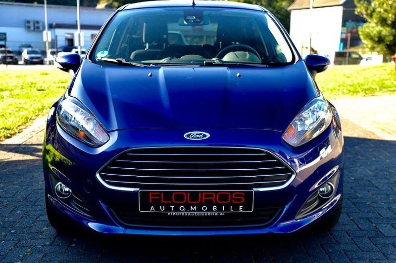 Blau Gebraucht 2014 Ford Fiesta SYNC Edition Kleinwagen | 4.950 € (Guter Preis) - Bild 1/4