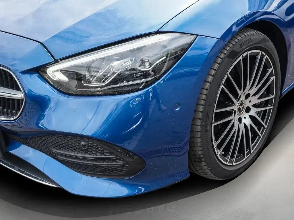 Gebraucht Mercedes C200 Avantgarde 224 PS (164 kW) 2022 Spektralblau Kombi