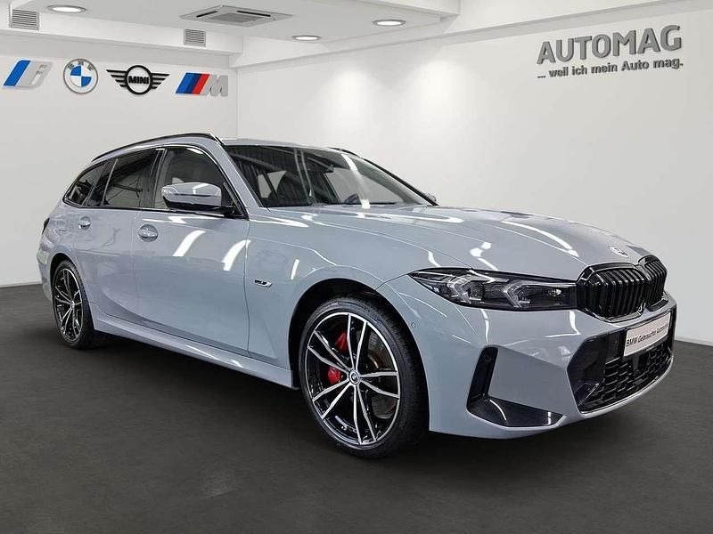 Gebraucht BMW 330e Performance 292 PS (214 kW) 2022 Brooklyn grau Kombi