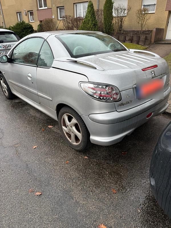 Gebraucht Peugeot 206 CC 109 PS (80 kW) 2005 Grau Cabrio