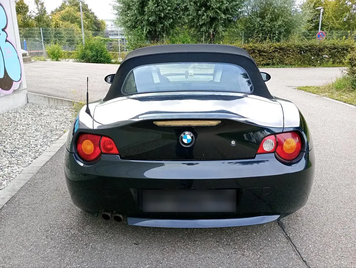 Gebraucht BMW Z4 170 PS (125 kW) 2003 Schwarz Cabrio