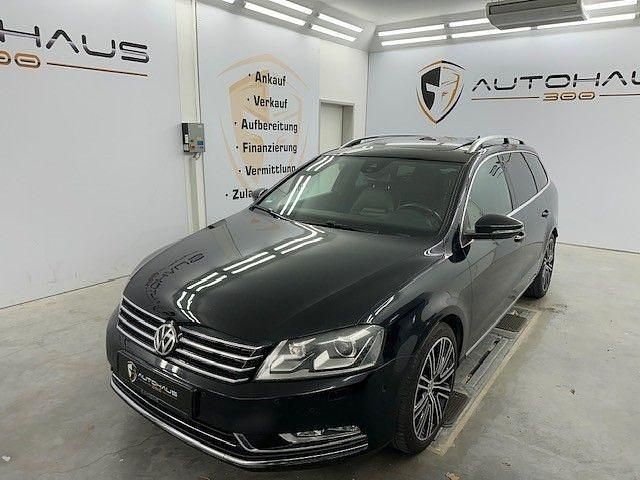 Schwarz Gebraucht 2012 VW Passat Exclusive Kombi | 13.990 € (Teuer) - Bild 1/4