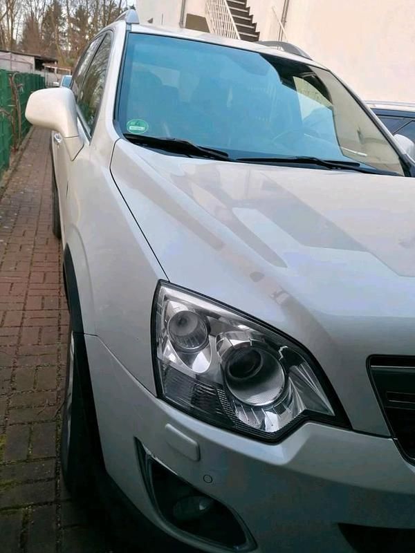 Second-hand Opel Antara 163 CP (119 kW) 2012 Alb SUV