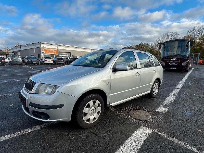 Silber Gebraucht 2006 Skoda Fabia Kombi | 550 € (Superpreis) - Bild 1/4