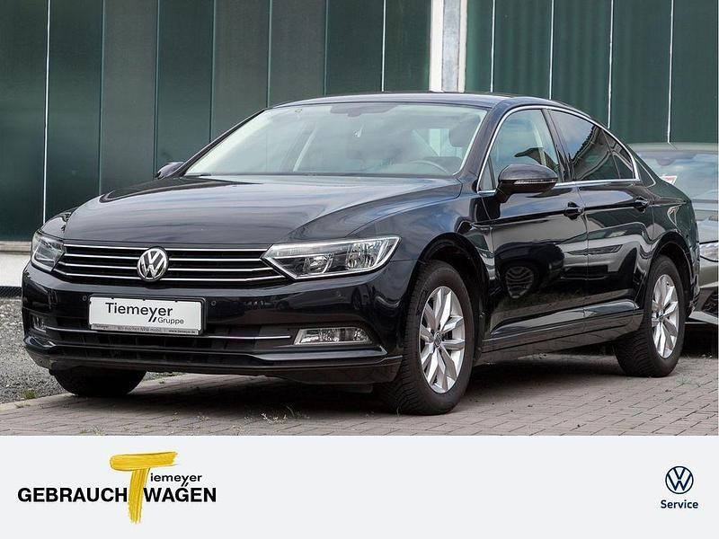 Schwarz Gebraucht 2016 VW Passat Comfortline Limousine | 12.280 € (Superpreis) - Bild 1/4