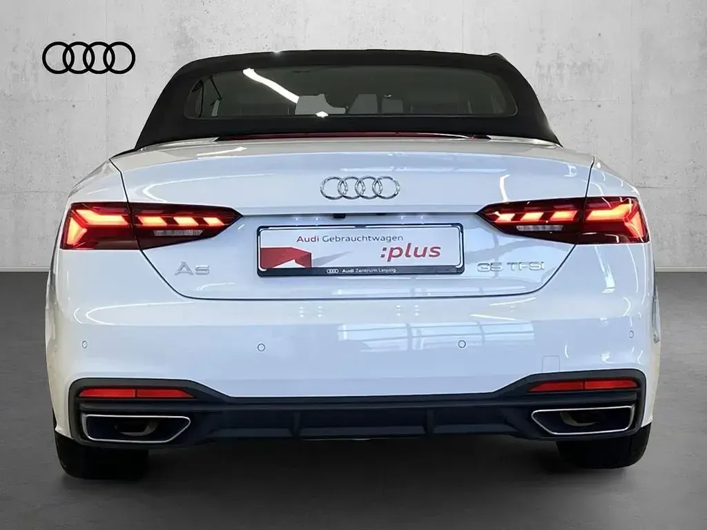 Gebraucht Audi A5 Cabriolet Ambiente 150 PS (110 kW) 2023 Arkonaweiß Cabrio