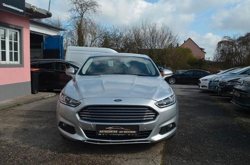 Gebraucht Ford Mondeo Trend 160 PS (117 kW) 2015 Silber Limousine