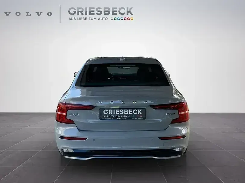 Gebraucht Volvo S60 Ultimate 250 PS (183 kW) 2024 Grau Limousine