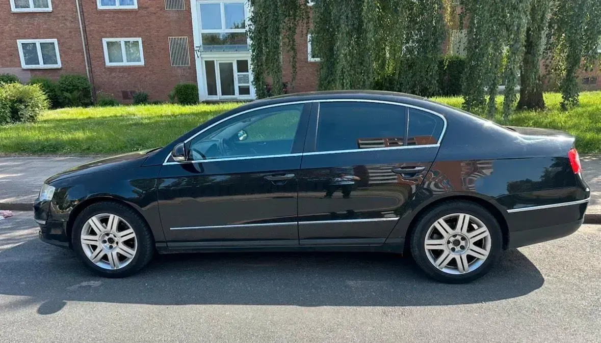 Gebraucht VW Passat 140 PS (102 kW) 2006 Schwarz Limousine