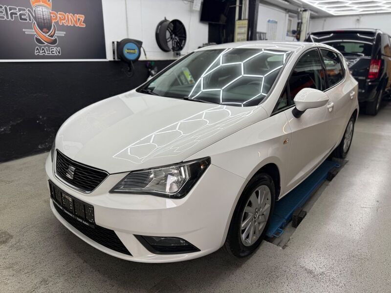 Weiß Gebraucht 2015 Seat Ibiza Style Kleinwagen | 4.790 € (Fairer Preis) - Bild 1/4
